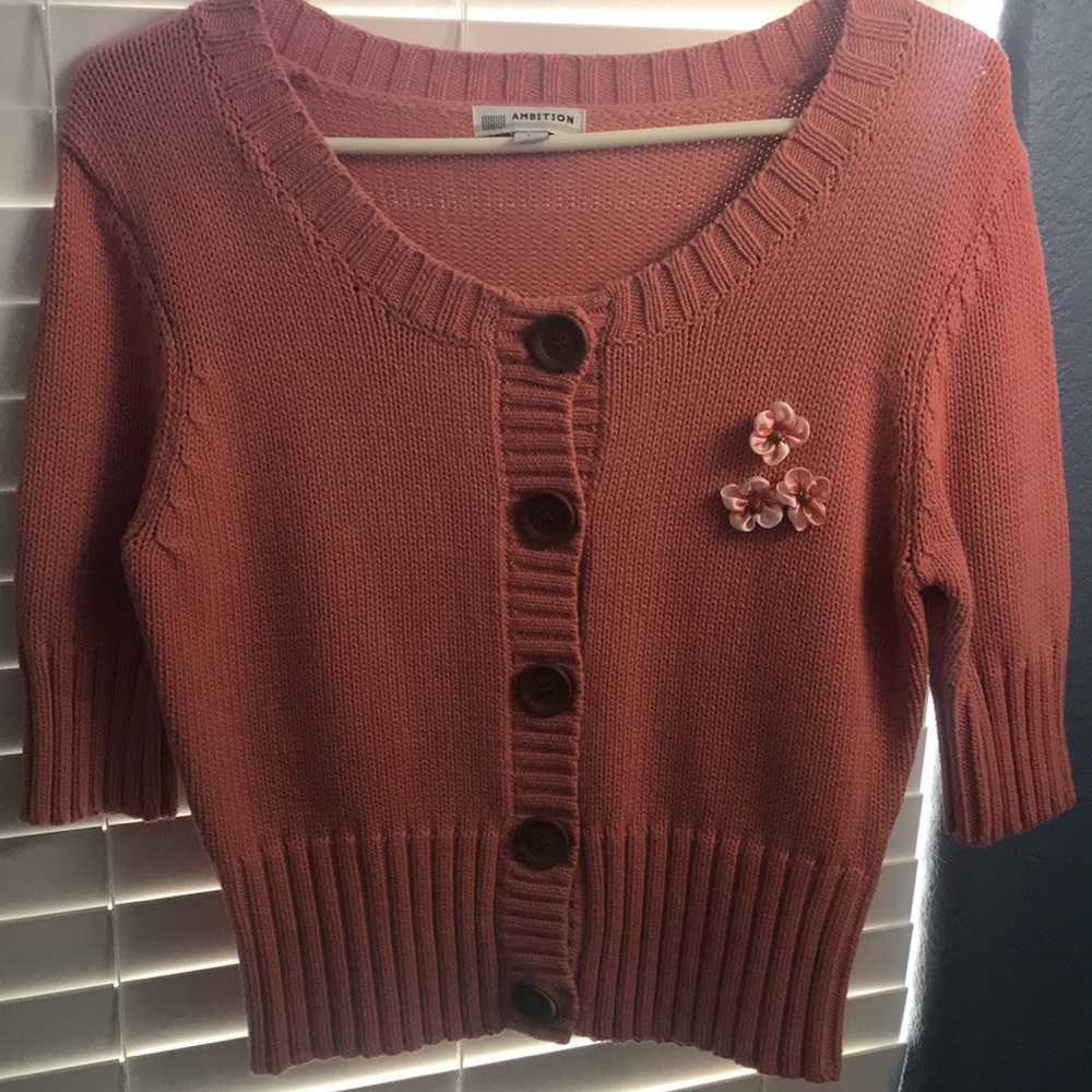 Sweater. - Picture 2 of 5
